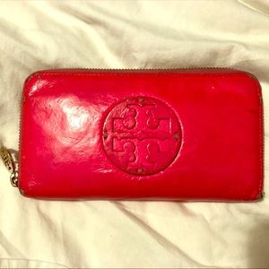 Vintage neon pink Tory Burch continental wallet